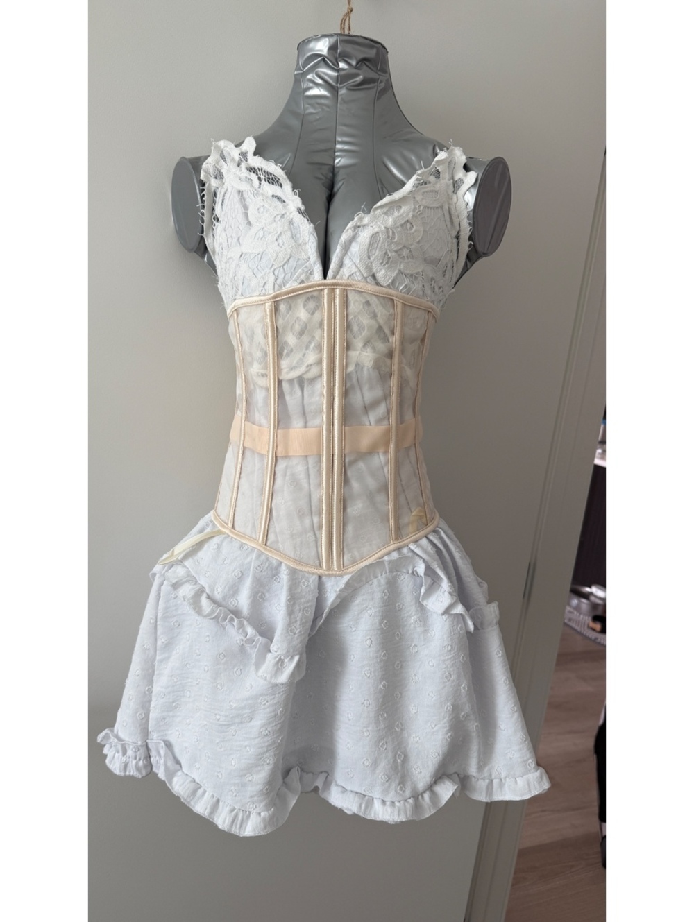Corset black or cream